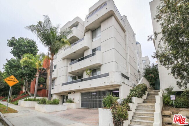 Foto del edificio - 811 S Lucerne Blvd