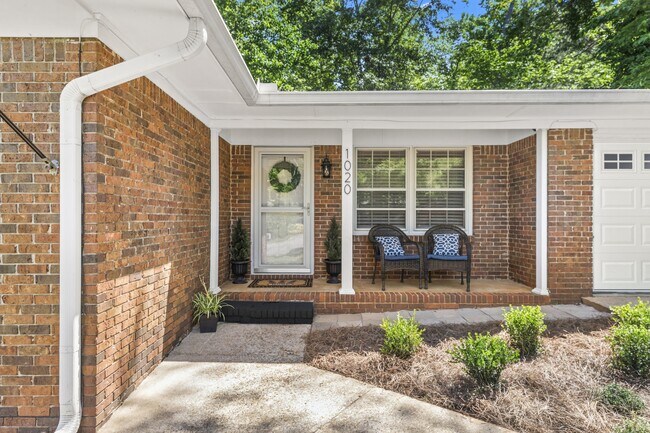 Foto del edificio - 1020 Rustic Ridge Rd