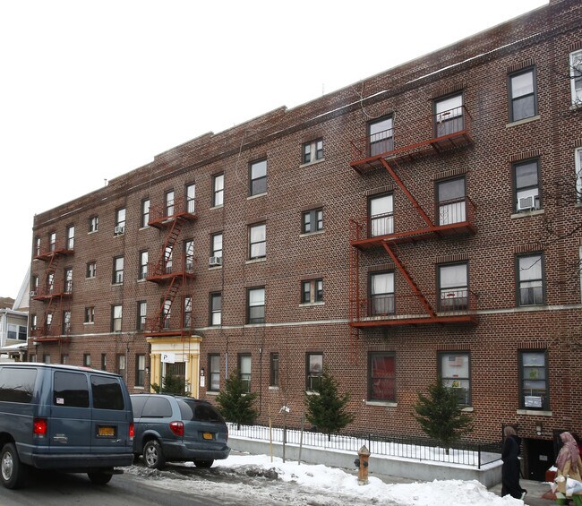 Building Photo - 3723 18th Ave