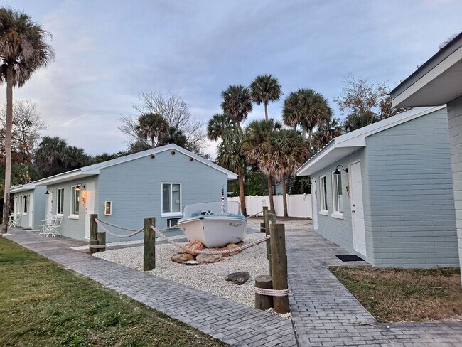 Foto del edificio - NSB FURNISHED EFFICIENCY-ALL UTILITES INCLUDED!