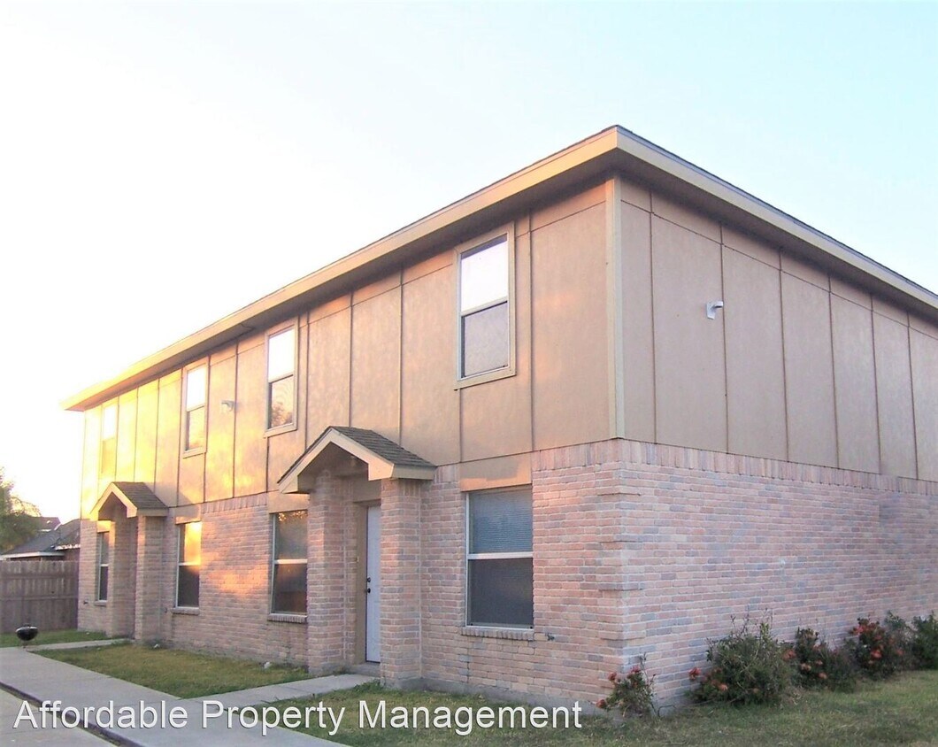 Primary Photo - 741 Sonesta Dr