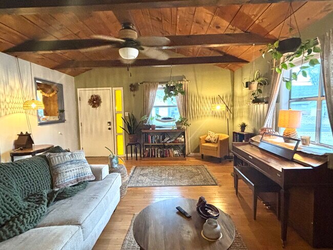 Foto del edificio - 805 Clinkscales Rd