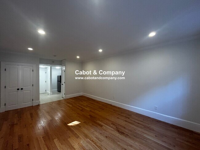 Foto del edificio - 229 Beacon St