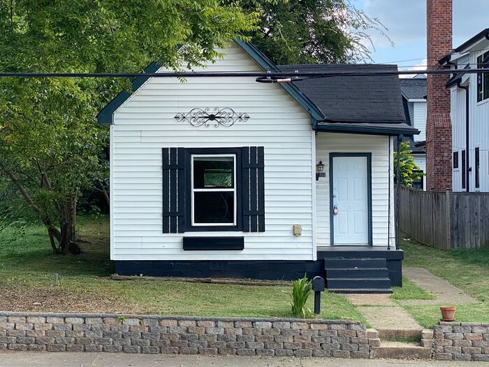 Foto principal - Germantown / Salemtown House for Rent! 2 B...