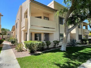 Building Photo - 145 N 74th St