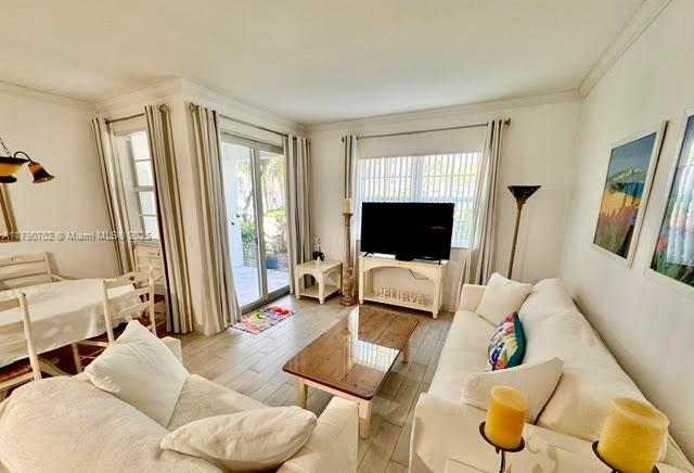Foto del edificio - 3235 NE 184th St