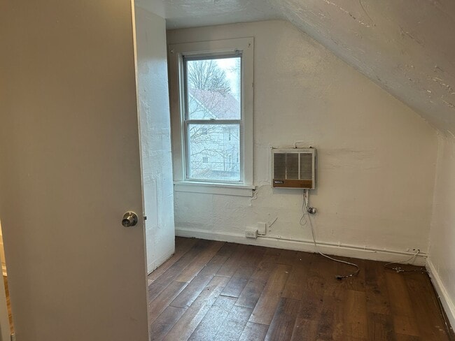 Building Photo - 3428 Altamont Rd