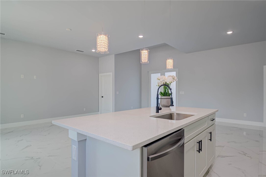 Foto principal - 1202 East 9th Street