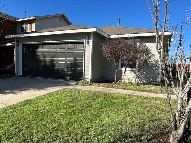 Foto del edificio - 18040 Majestic Elm Ln