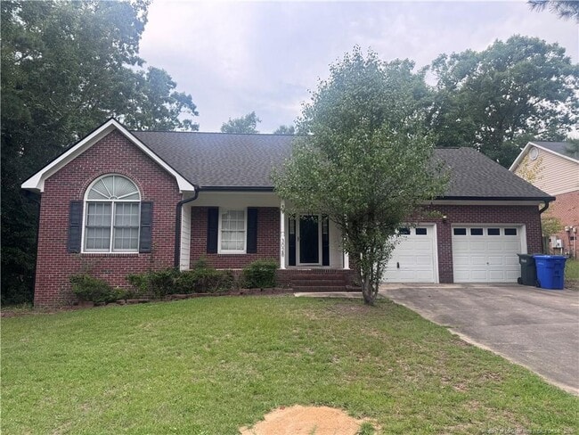 Building Photo - 3028 Coachway Dr