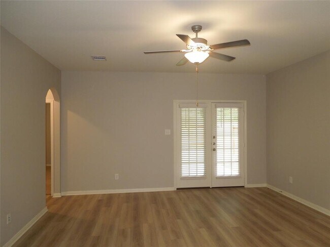 Foto del edificio - 10470 Sweetwater Creek Dr