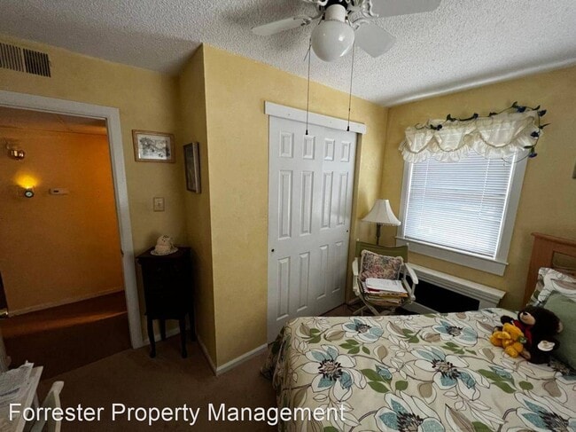 Building Photo - 2 br, 1 bath House - 104 Cherry Parke Unit D