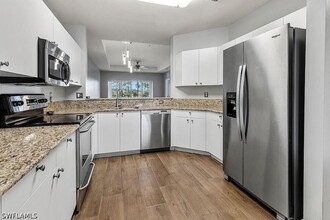 Building Photo - 7827 Regal Heron Cir