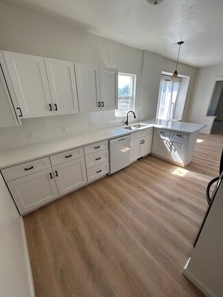 Building Photo - 254 E 700 S
