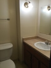 Building Photo - 8911-B N 95th St