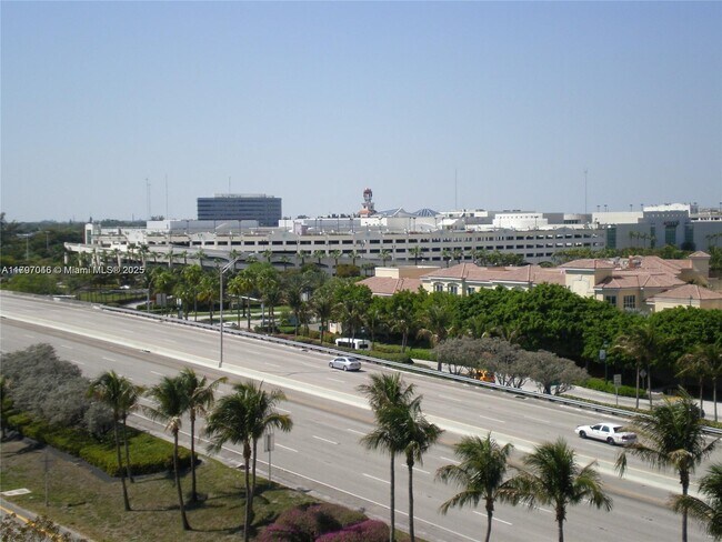 Foto del edificio - 3300 NE 191st St