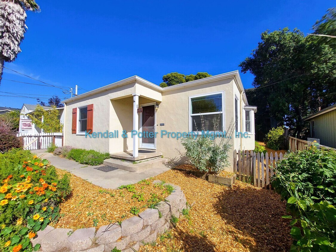 Primary Photo - Charming 2BR/1BA Home - Midtown Santa Cruz