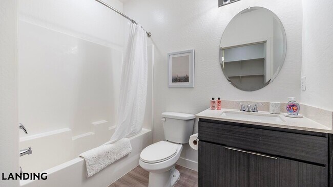Foto del edificio - 2323 N 150th Dr