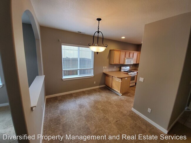 Building Photo - 3 br, 2 bath House - 593 Cameron St. NE