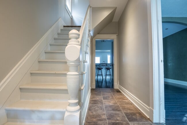 Photo du bâtiment - 665 Rathgar Ave