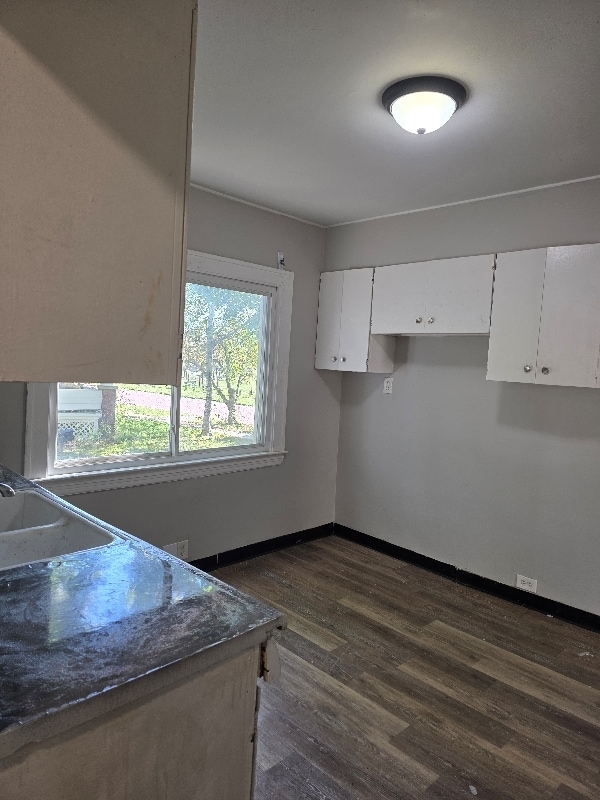 Building Photo - 10626 Thrush Ave