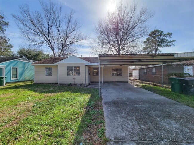 Building Photo - 12422 Mylla St