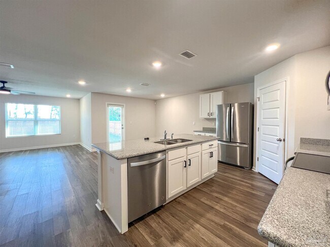 Foto del edificio - 8673 Pathstone Blvd