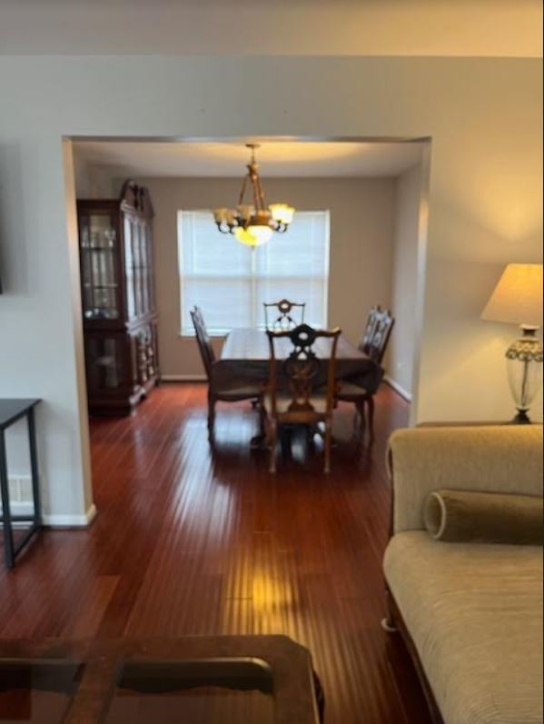 Foto del edificio - 1217 Mayfair Dr