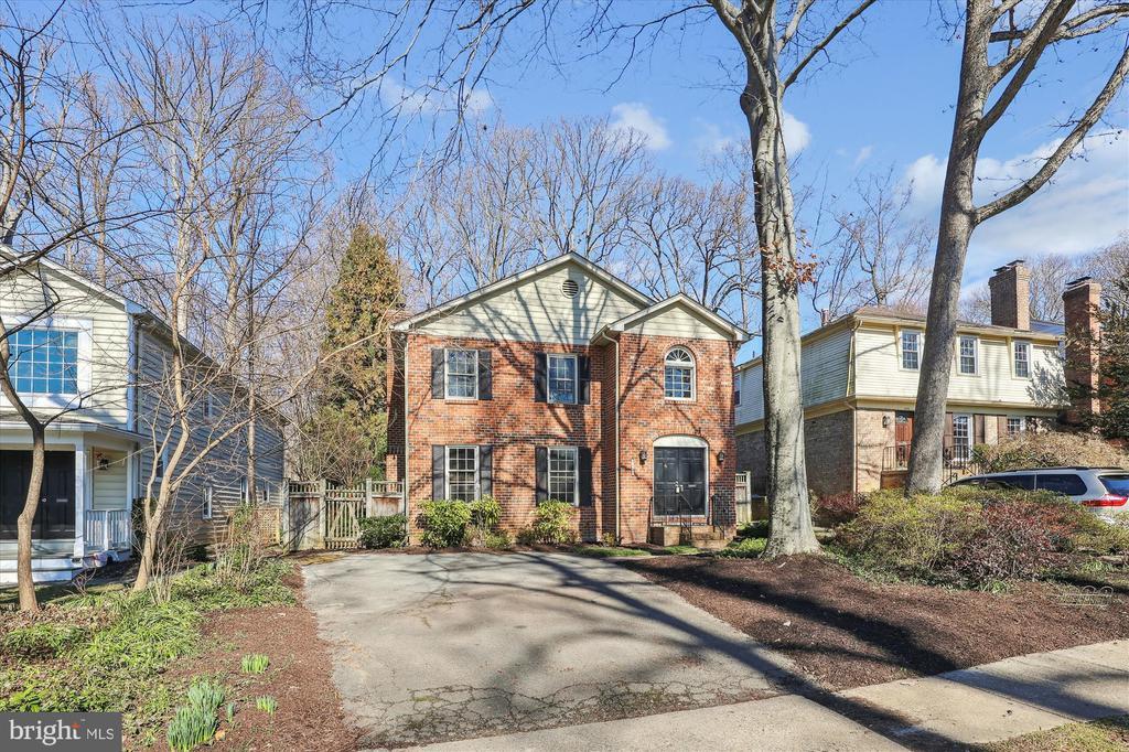 Primary Photo - 6800 Baron Rd