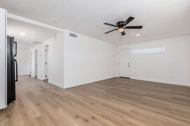 Foto del edificio - 723 E Sunnyslope Ln