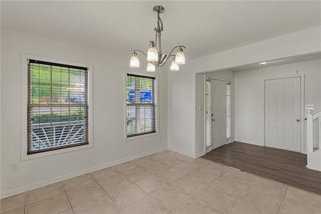 Foto del edificio - 3003 Brass Dr