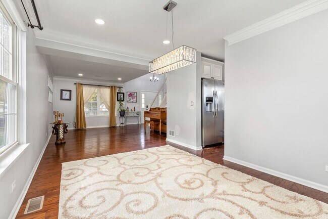 Foto del edificio - Incredibly beautiful 4 Bedroom 2.5 Bath Home