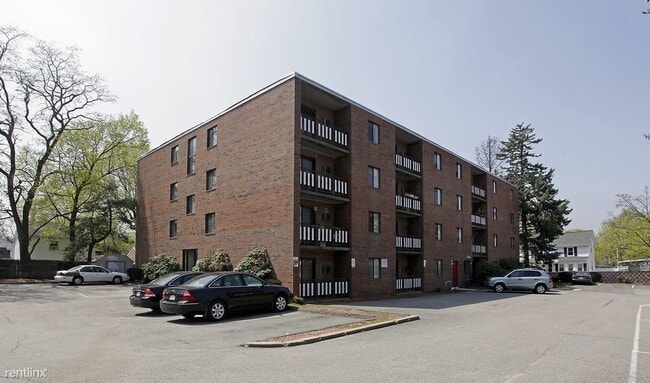 Building Photo - 179 Adams St
