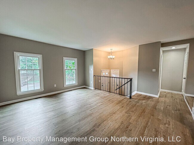 Foto del edificio - 3 br, 3 bath House - 7834 Ashley Glen Rd