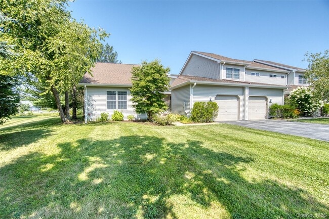 Building Photo - 208 Cinnamon Cir