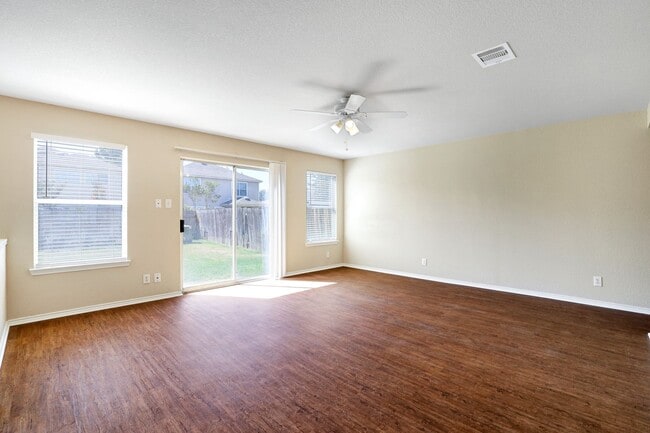 Building Photo - ***APPLICATION CURRENTLY UNDER REVIEW***MO...