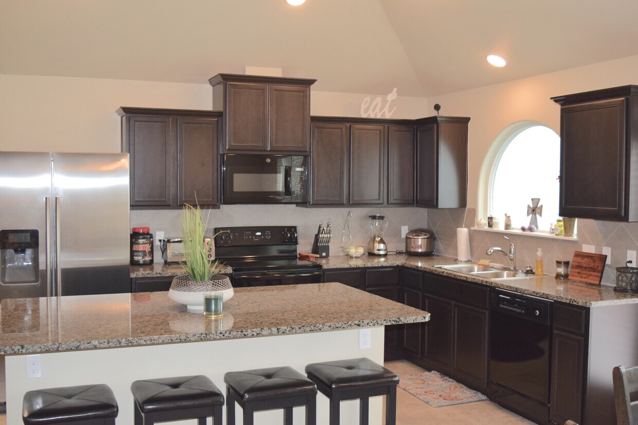 Foto principal - 7522 Ranch View Dr.