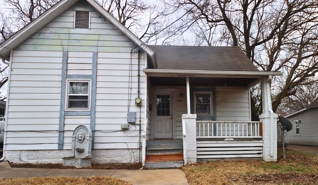 Building Photo - Charming Downtown-Adjacent Rental Home