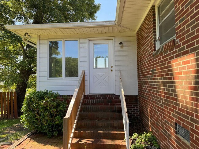 Foto del edificio - 901 4th Ave NE