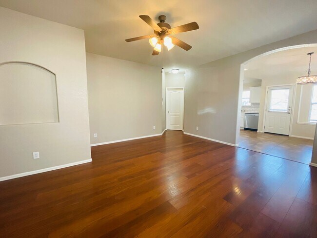 Foto del edificio - 10115 Roseangel Ln