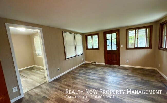 Foto del edificio - 1122 Plainfield Rd