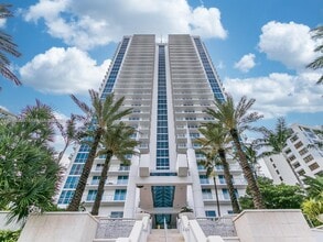Building Photo - 3101 S Ocean Dr