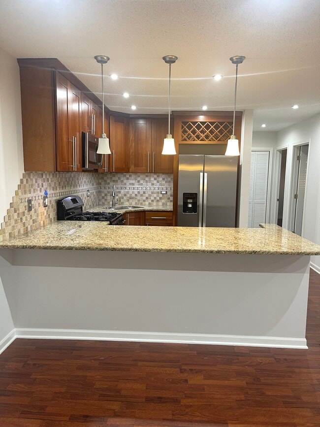 Foto del edificio - 8970 N Parkside Ave