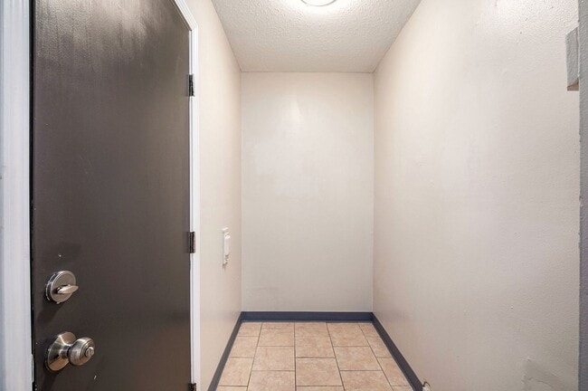 Foto del edificio - Beautiful 2BR/1BA Duplex in Independence!