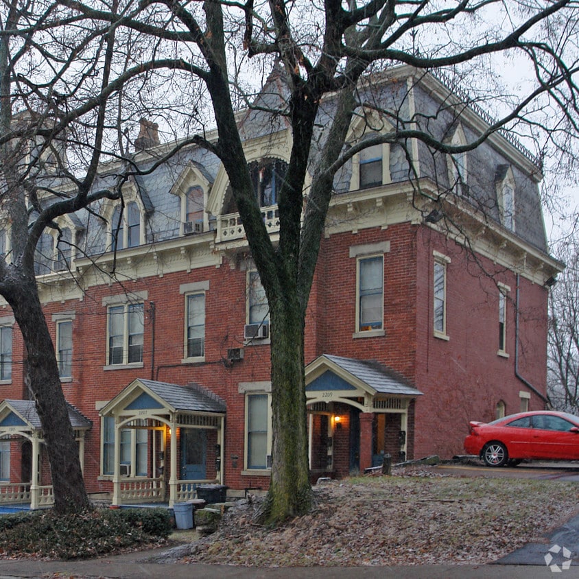 Primary Photo - 2207-2209 Park Ave