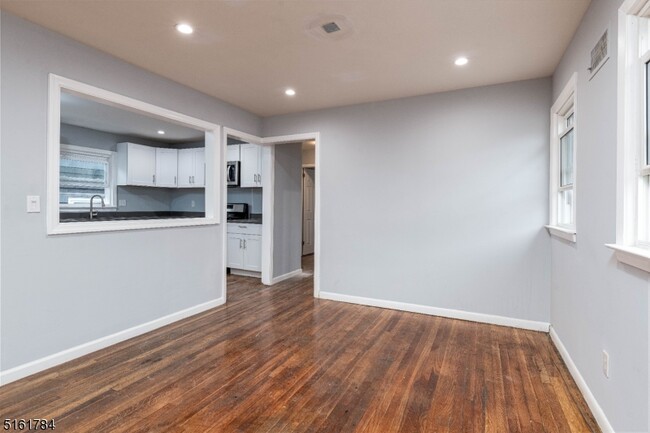 Building Photo - 25 Argyle Terrace