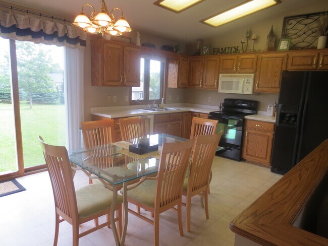 Building Photo - 470 Washington Ave