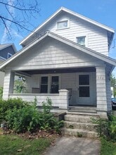 Building Photo - 444 S Summit St