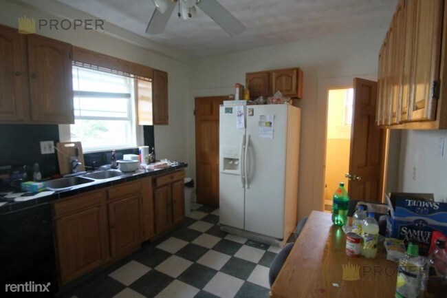 Foto del edificio - 9 br, 3.5 bath  - 31 Seattle St # 21TAT
