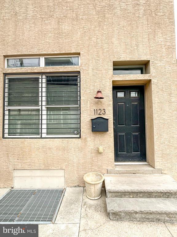 Primary Photo - 1123 S 23rd St